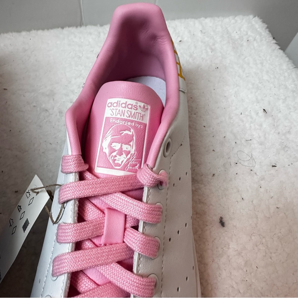 Women’s Adidas Stan Smith Shoes - Picture 8 of 13